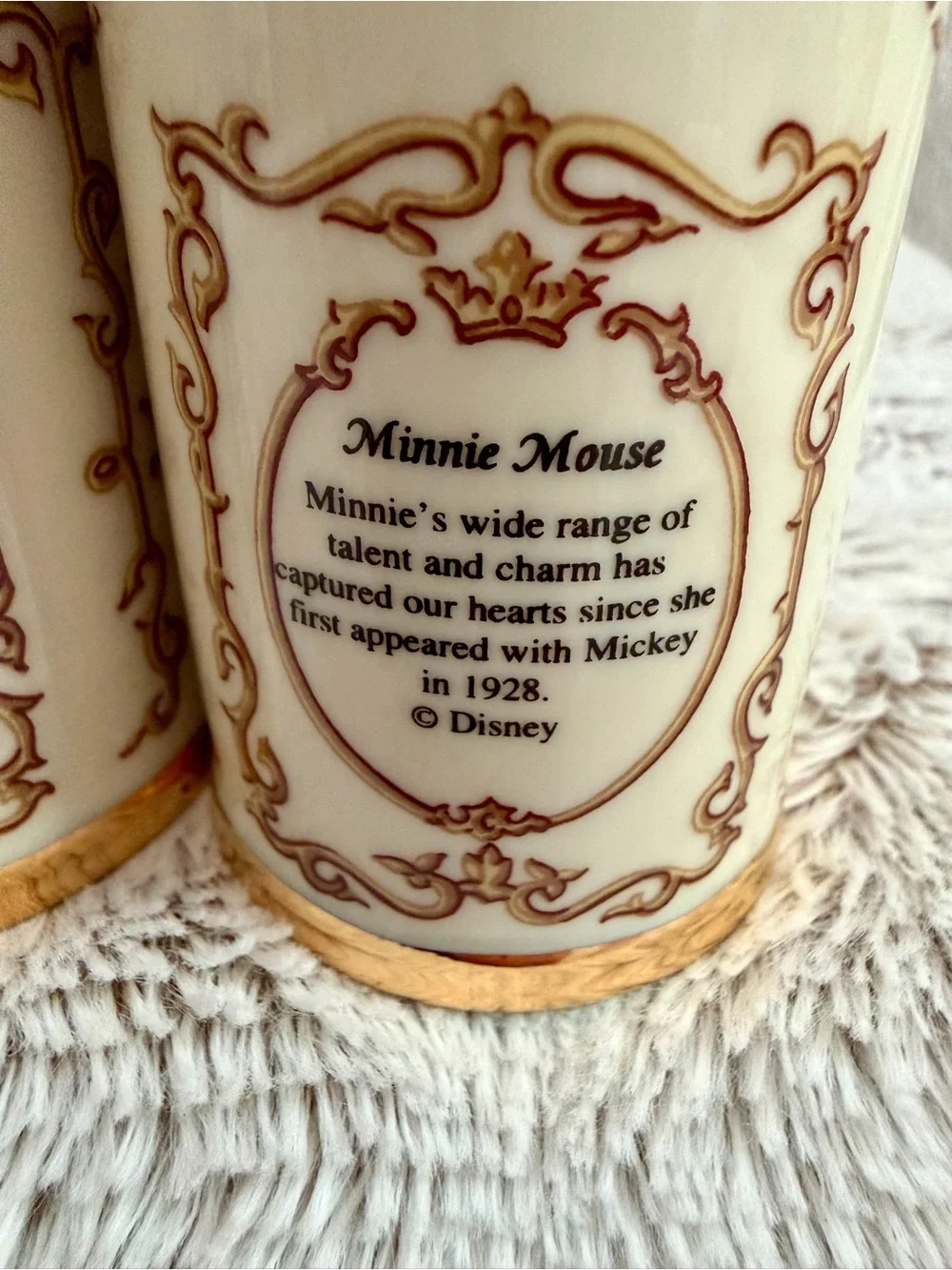 Vintage 1997 Lenox Disney Mickey & Minnie Salt & Pepper Shaker Set